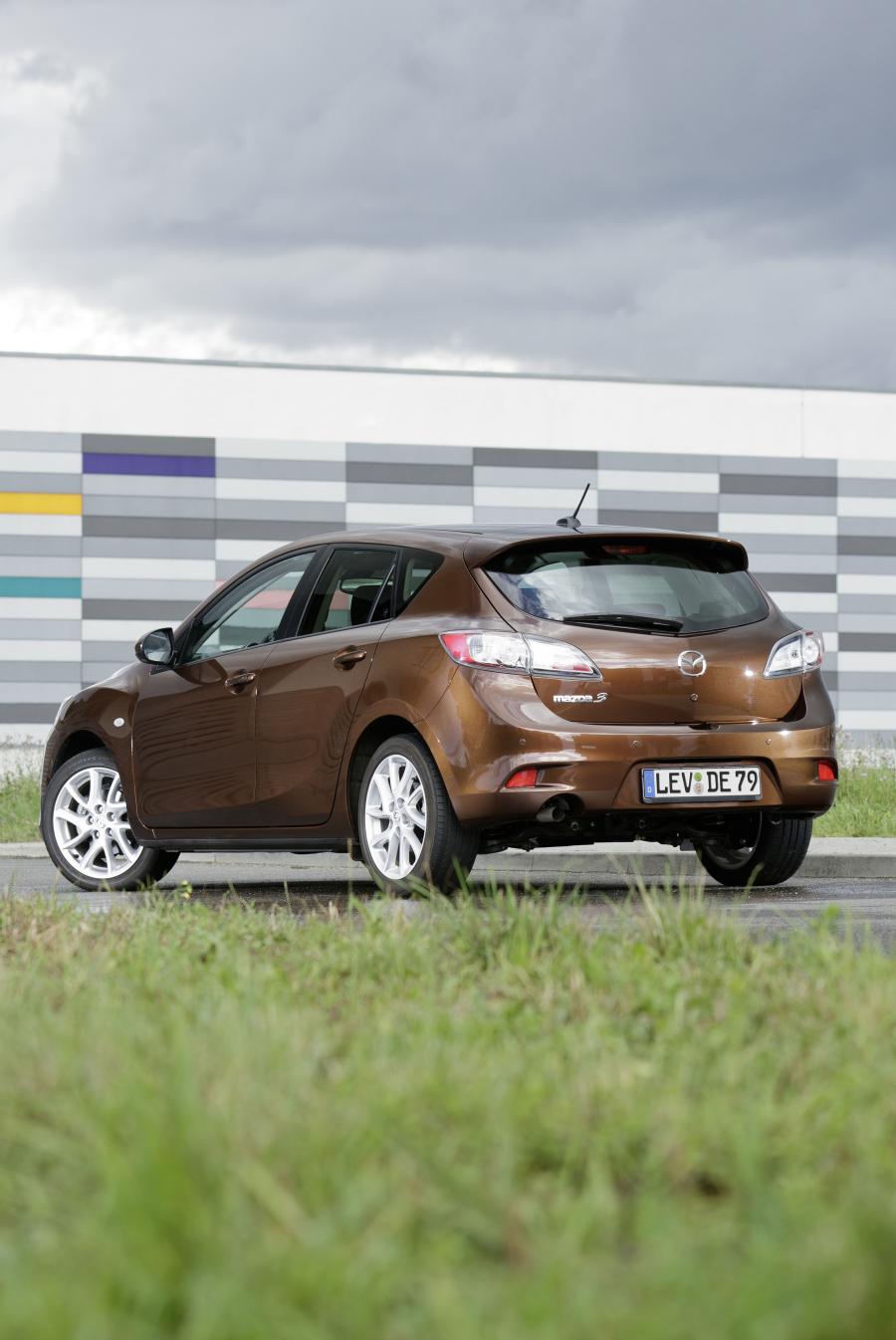  Mazda3 Hatchback 2011 года  (фото 16 из 57)